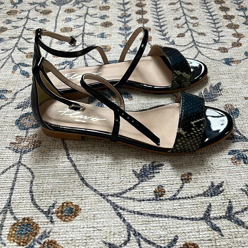Sandals - Picture 2 of 3